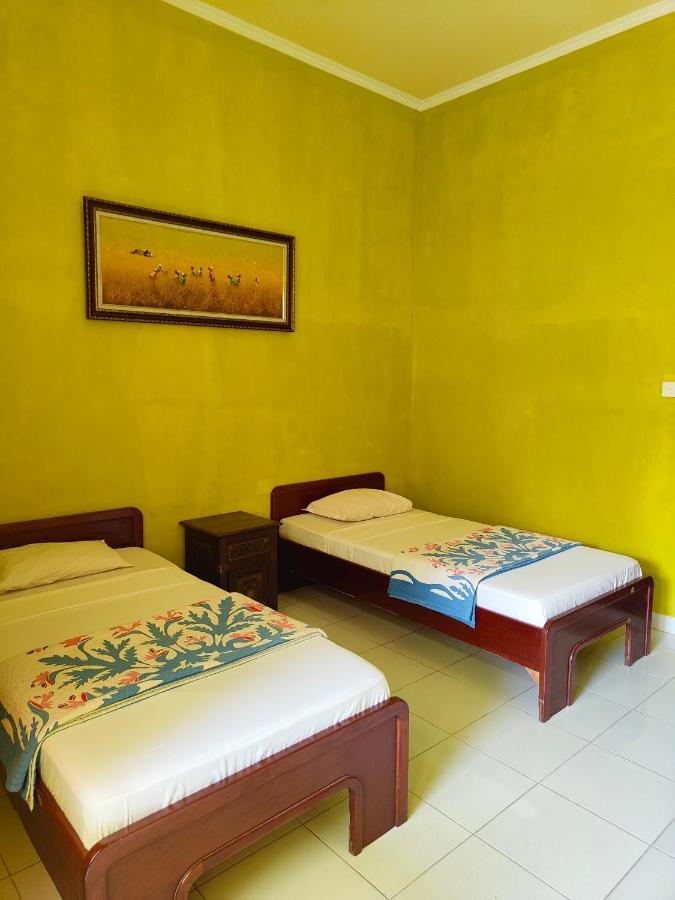 Berlian Inn Kuta Beach Exterior foto