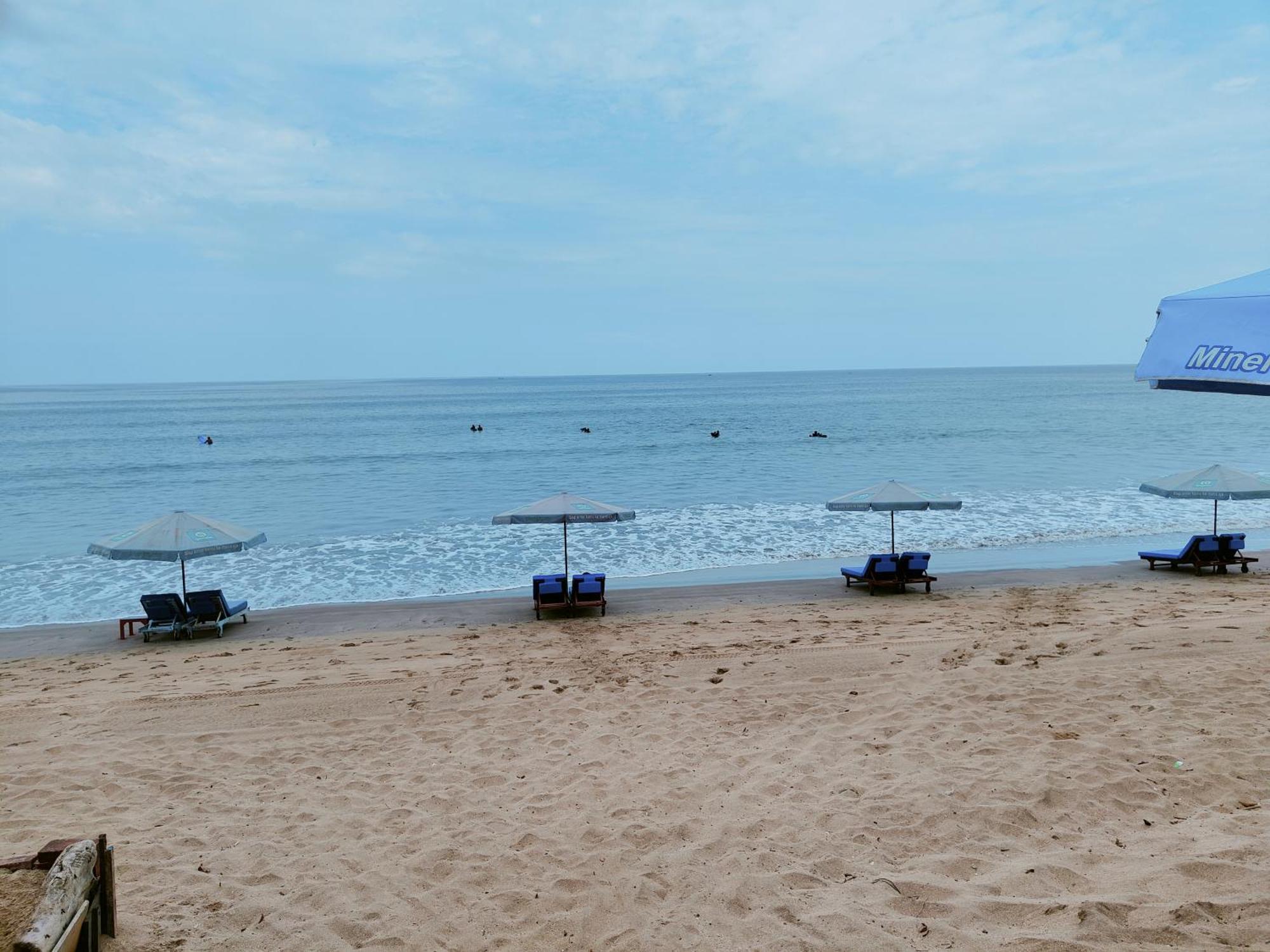 Berlian Inn Kuta Beach Exterior foto